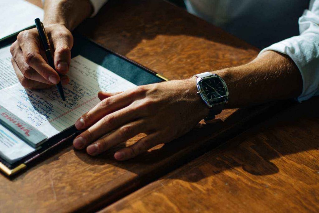 Currículo ou curriculum: Qual o certo?